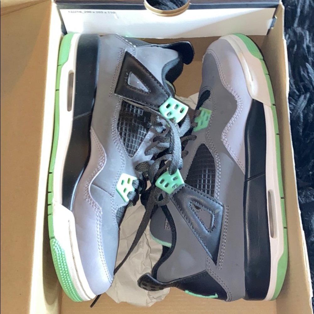 JORDAN “GREEN GLOW 4”